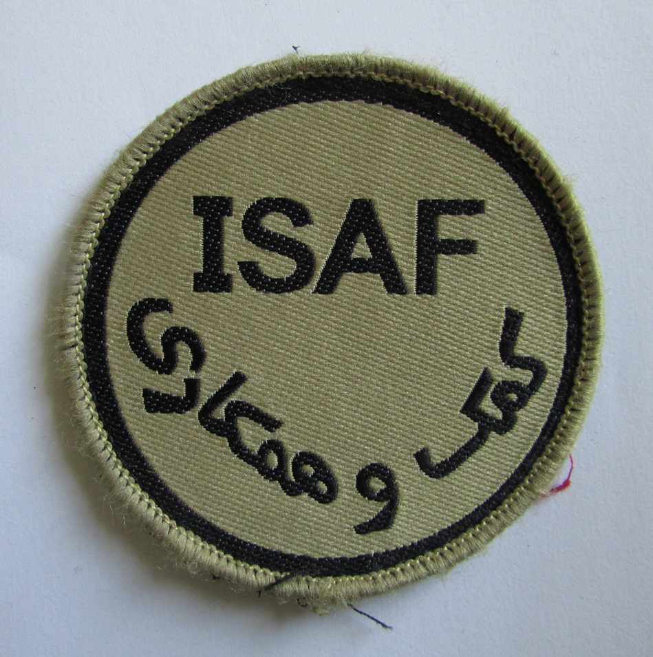 Тканини. "Шеврон міжнародних сил сприяння безпеці у Ісламській Республіці Афганістан "ISAF"