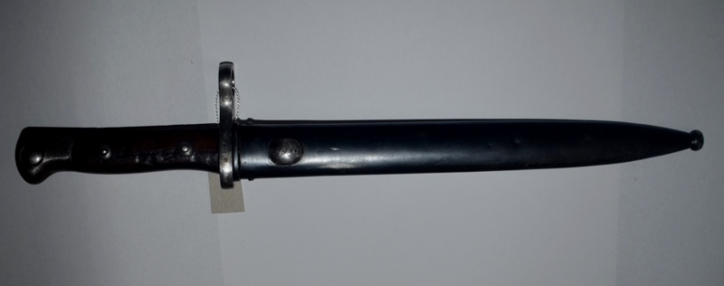 Зброя. Багнет-ніж з піхвами  до гвинтівки системи Маузера (кал. 7. 92 мм.) зр. 1895 р.